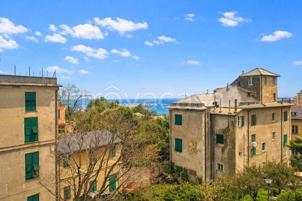appartamento in vendita a Genova in zona Sottoripa / Maddalena / Molo