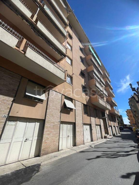 appartamento in vendita a Genova in zona Pegli