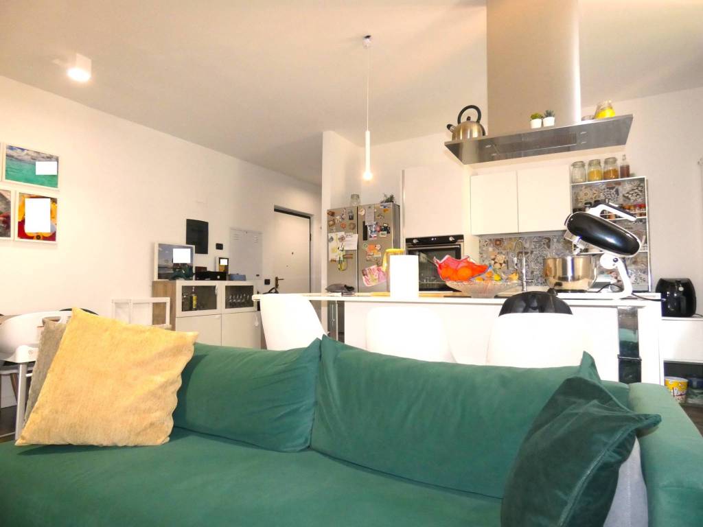 appartamento in vendita a Genova in zona Sestri Ponente