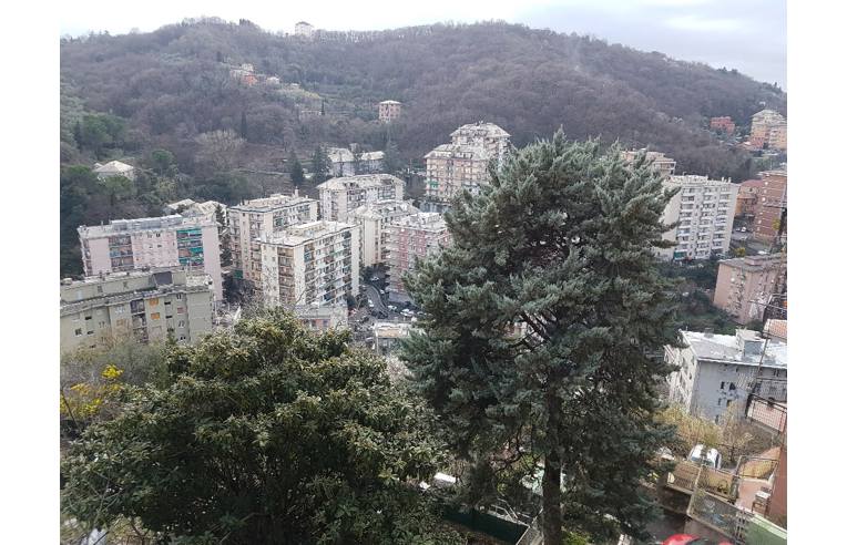 appartamento in vendita a Genova in zona Quezzi
