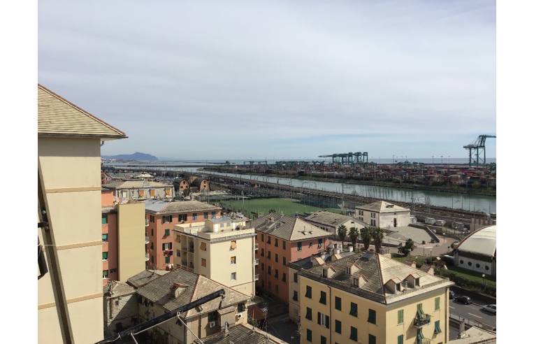 appartamento in vendita a Genova in zona Palmaro / Pra'