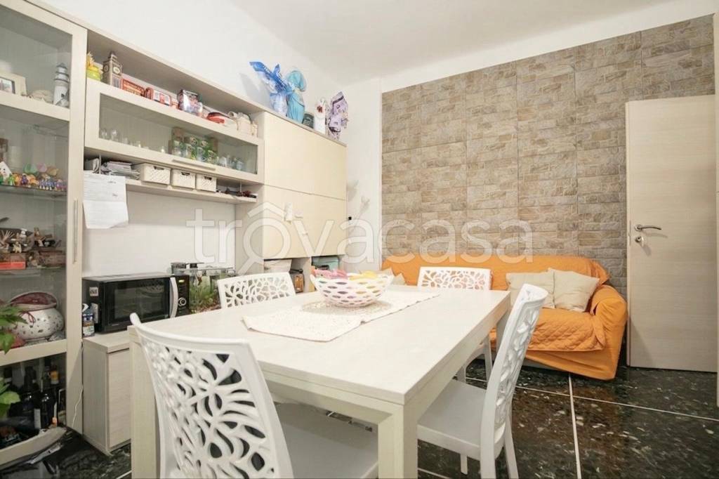 appartamento in vendita a Genova in zona Staglieno