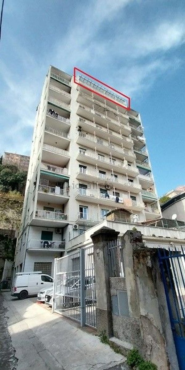 appartamento in vendita a Genova in zona Staglieno