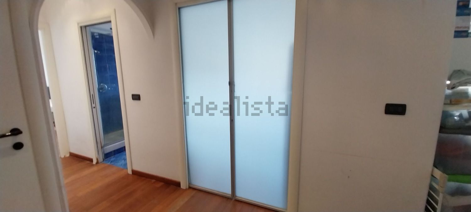 appartamento in vendita a Genova in zona Staglieno