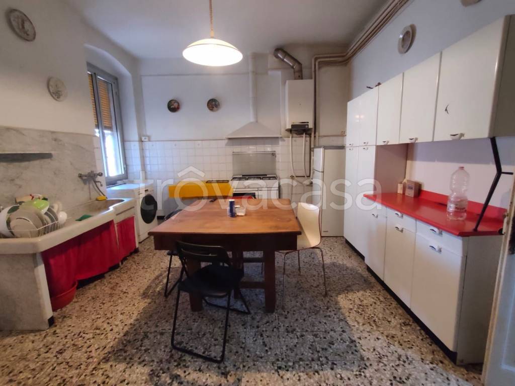 appartamento in vendita a Genova in zona Sestri Ponente