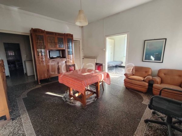 appartamento in vendita a Genova in zona Sestri Ponente