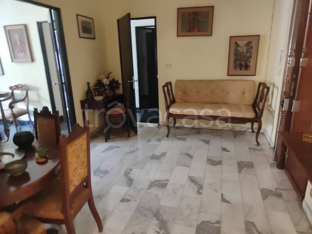 appartamento in vendita a Genova in zona Castelletto