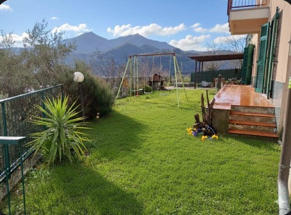 appartamento in vendita a Genova in zona Bolzaneto