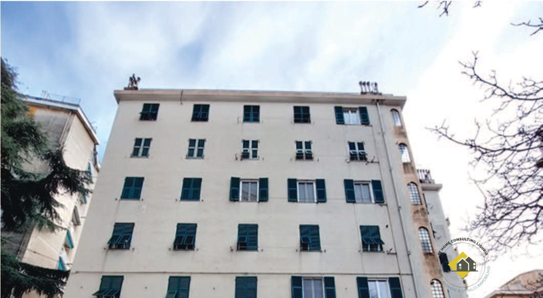 appartamento in vendita a Genova in zona Sestri Ponente