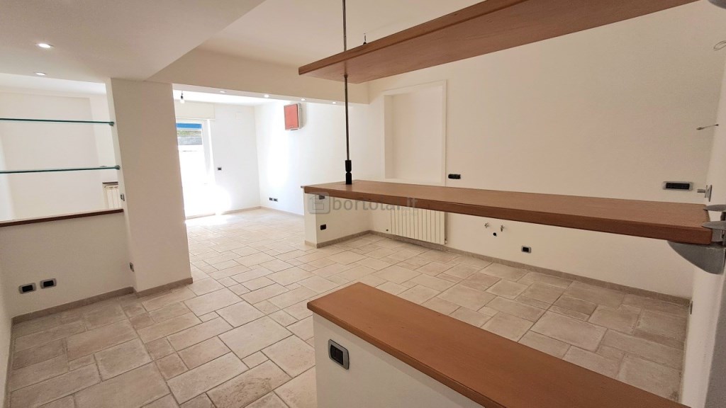 appartamento in vendita a Genova in zona Marassi