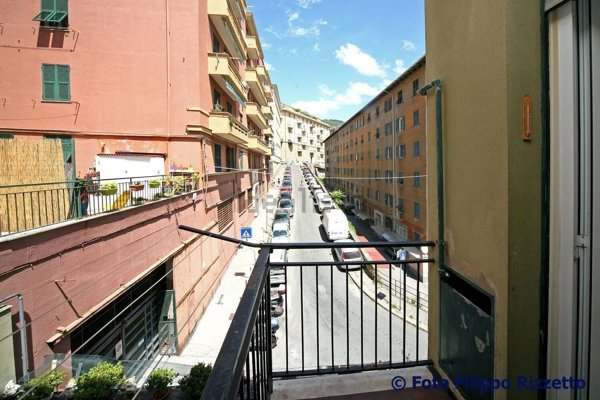 appartamento in vendita a Genova in zona Lagaccio / Granarolo