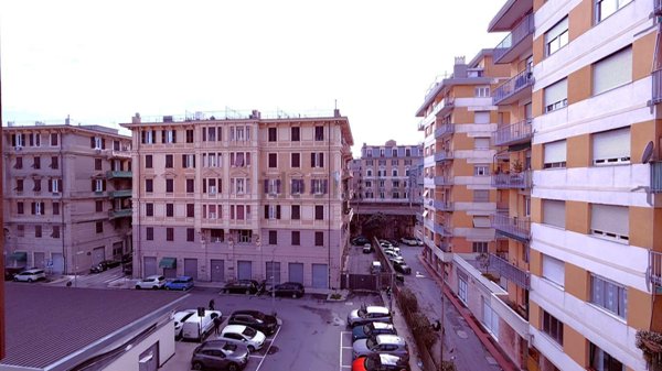 appartamento in vendita a Genova in zona Sampierdarena