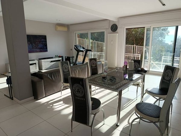 appartamento in vendita a Genova in zona Apparizione