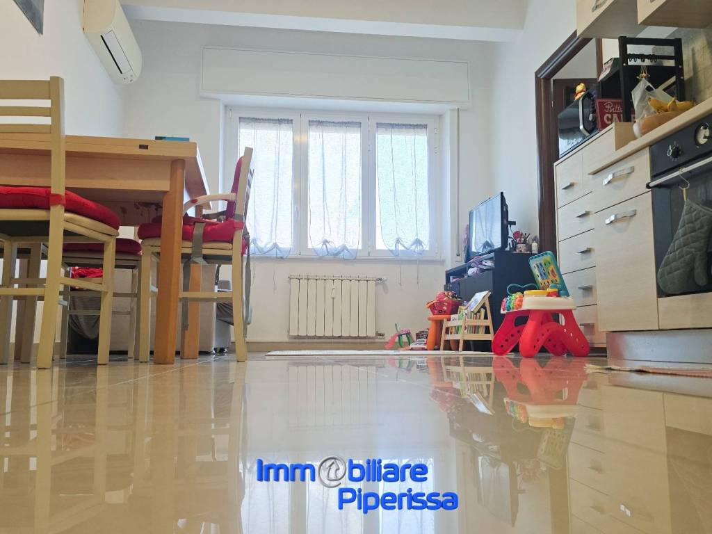 appartamento in vendita a Genova in zona Quezzi