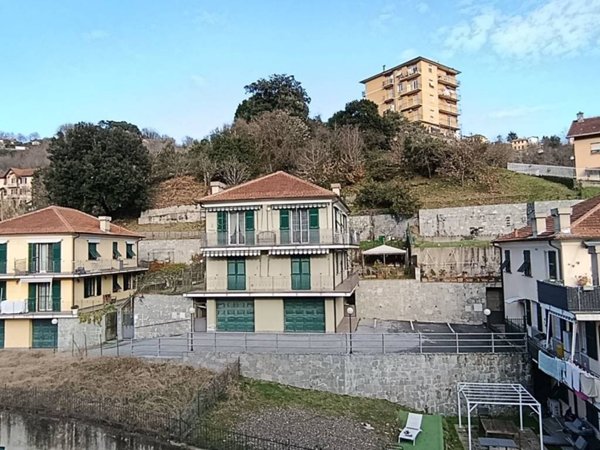 appartamento in vendita a Genova in zona Pontedecimo