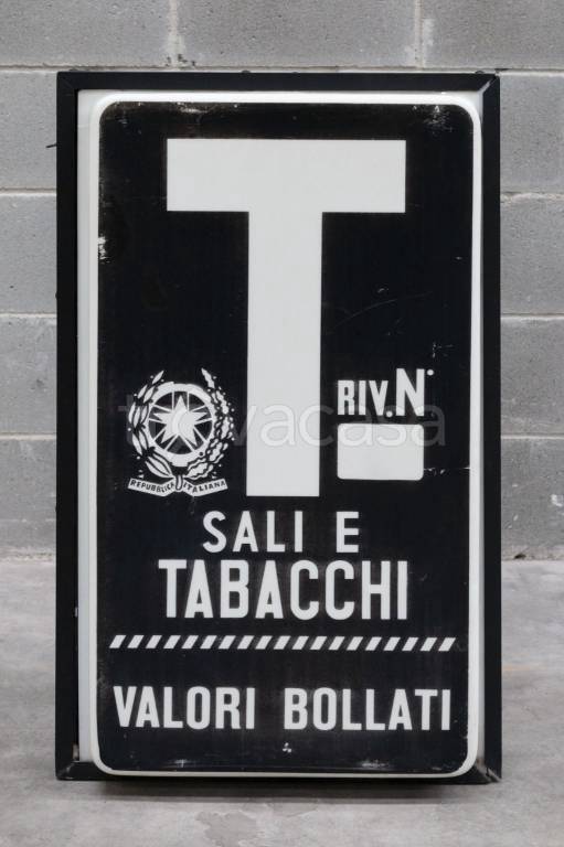 negozio in vendita a Genova in zona San Vincenzo