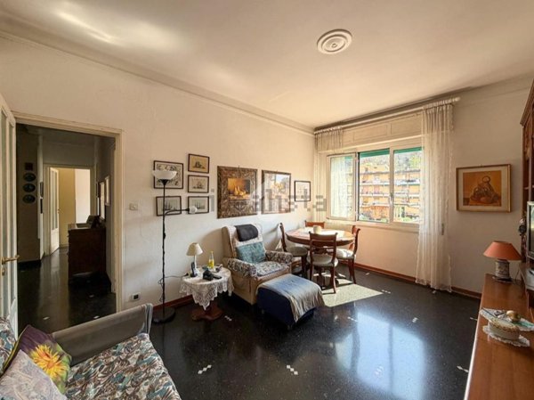 appartamento in vendita a Genova in zona Rivarolo