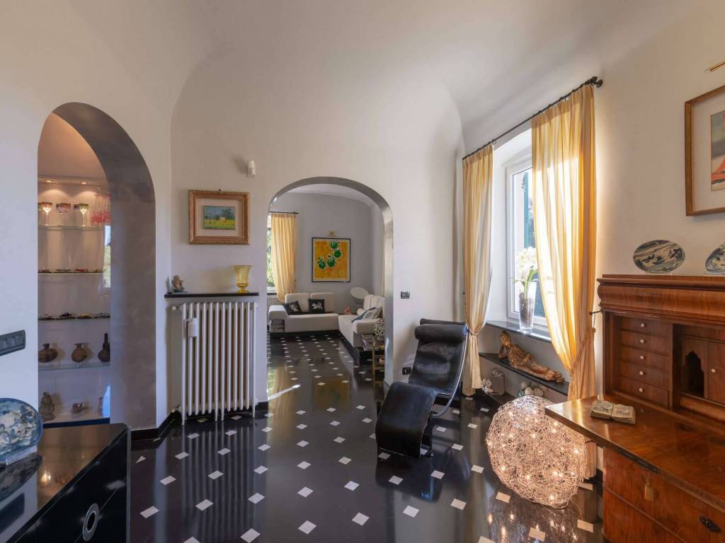 casa indipendente in vendita a Genova in zona Albaro