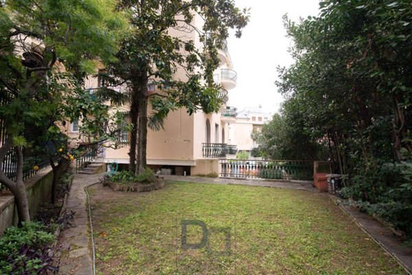 appartamento in vendita a Genova in zona Albaro