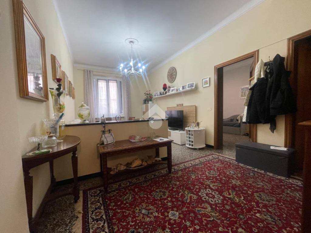 appartamento in vendita a Genova in zona Marassi