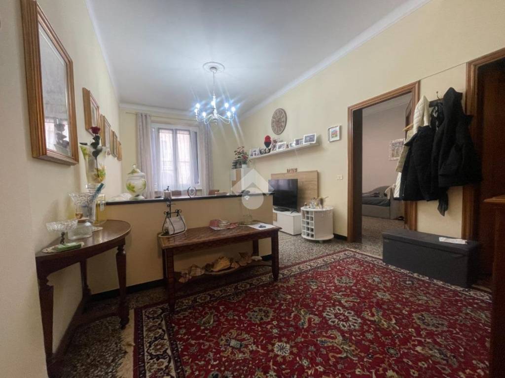 appartamento in vendita a Genova in zona Marassi