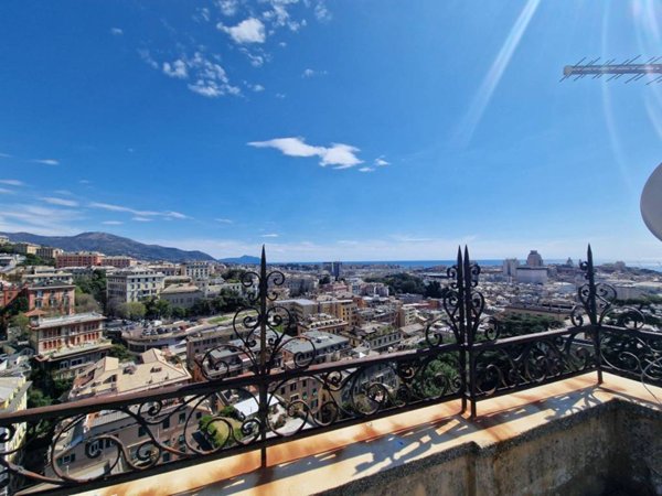 appartamento in vendita a Genova in zona Castelletto