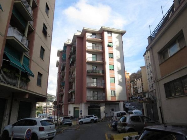appartamento in vendita a Genova in zona Marassi