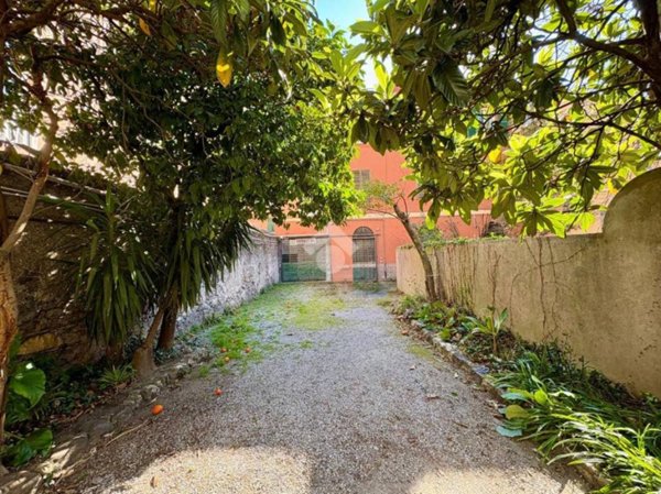 appartamento in vendita a Genova in zona Cornigliano