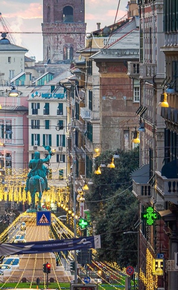 appartamento in vendita a Genova in zona Castelletto