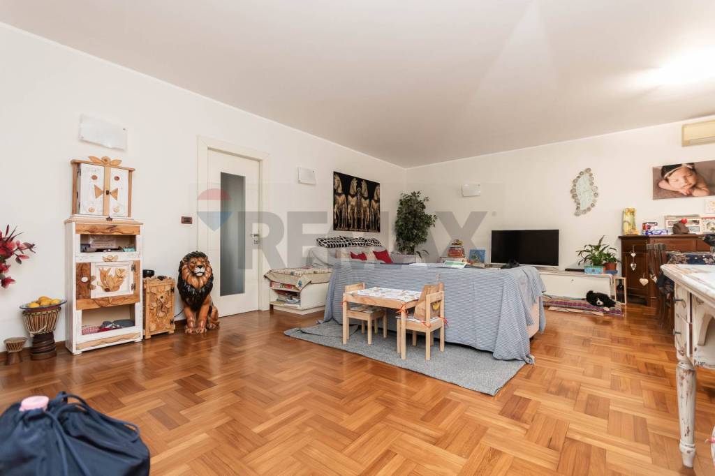 appartamento in vendita a Genova in zona Pegli