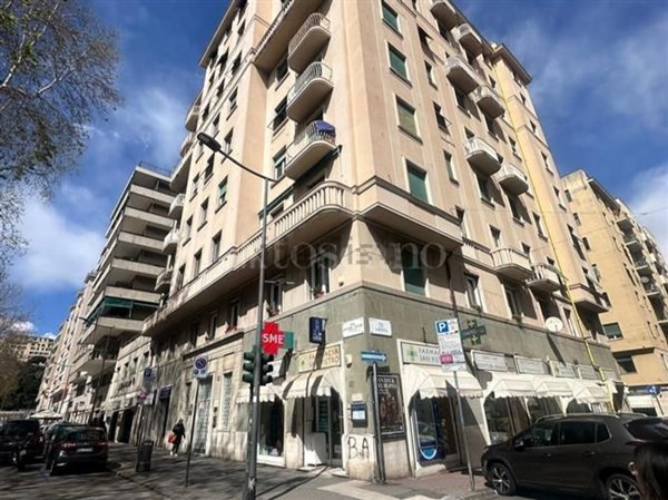 appartamento in vendita a Genova in zona Foce