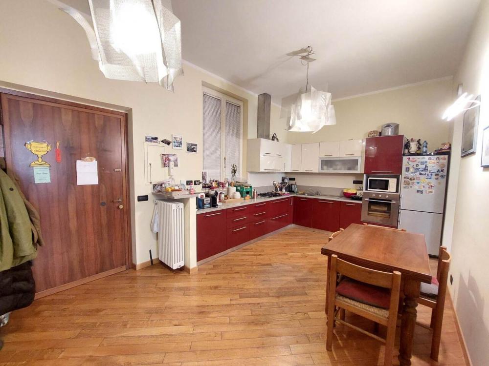 appartamento in vendita a Genova in zona Carignano