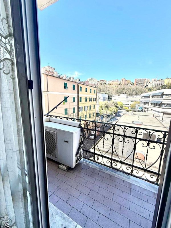 appartamento in vendita a Genova in zona Cornigliano