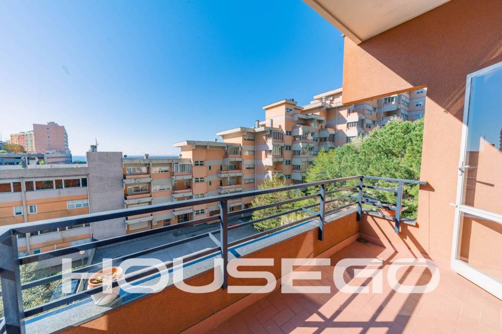 casa indipendente in vendita a Genova in zona Lagaccio / Granarolo