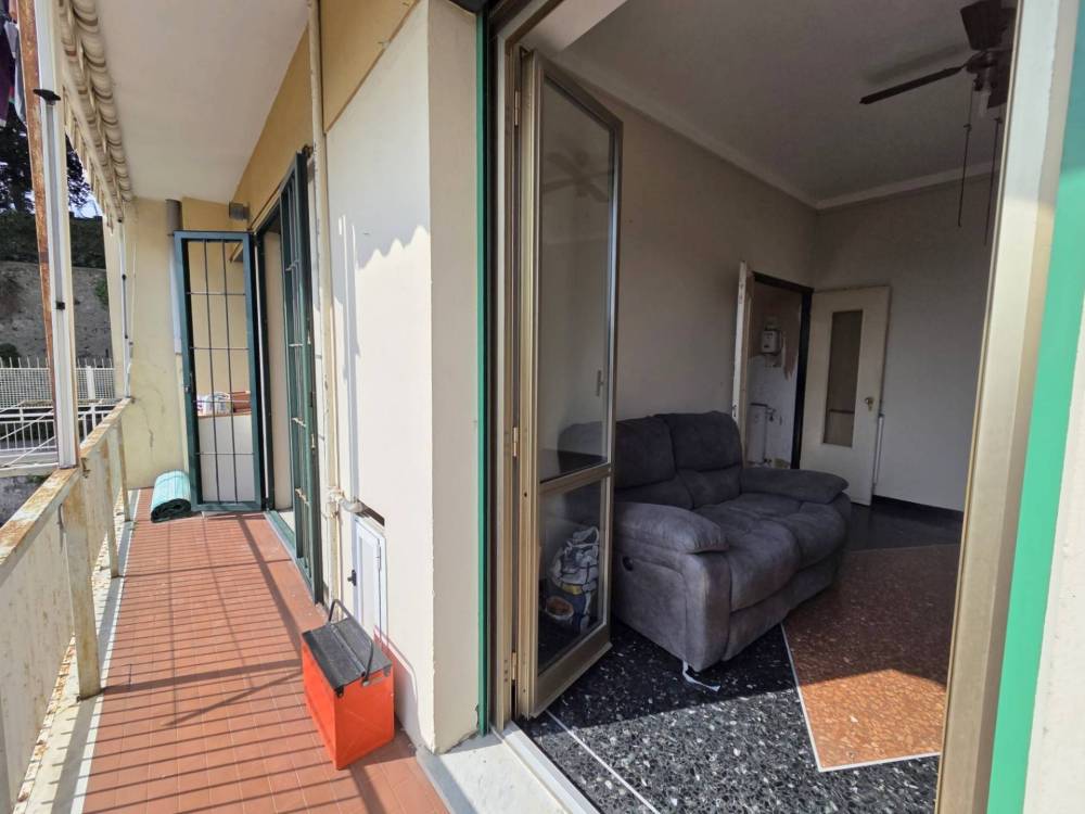 appartamento in vendita a Genova in zona Palmaro / Pra'