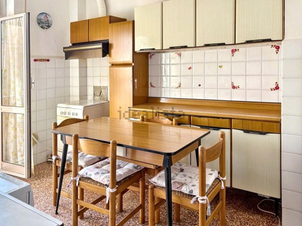 appartamento in vendita a Genova in zona Palmaro / Pra'