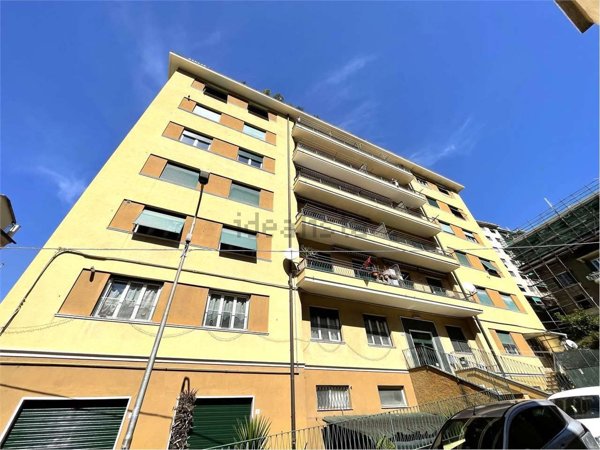 appartamento in vendita a Genova in zona Certosa