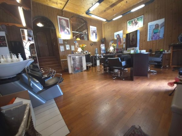 negozio in vendita a Genova in zona San Fruttuoso