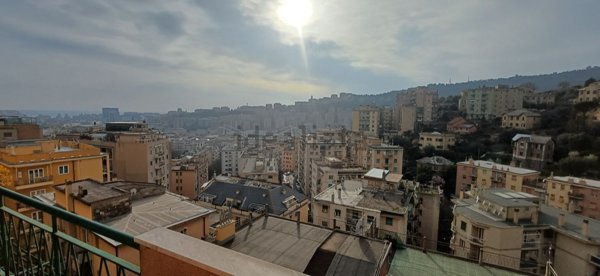 appartamento in vendita a Genova in zona Marassi