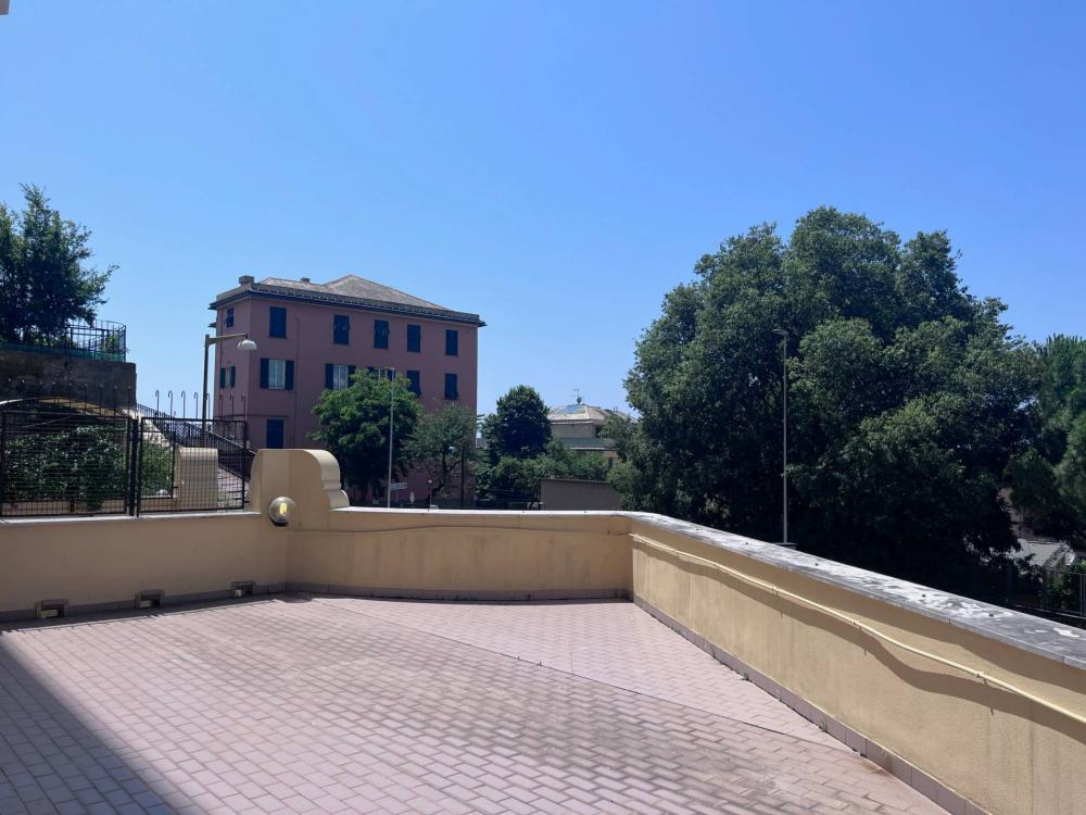 appartamento in vendita a Genova in zona Oregina