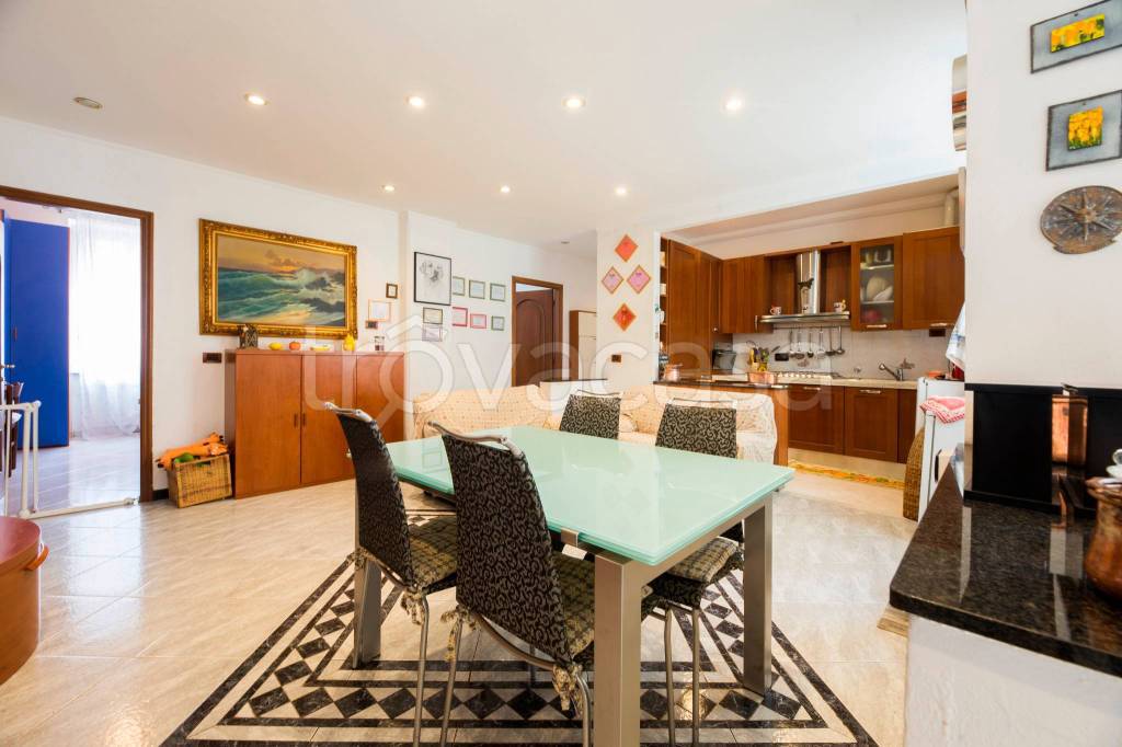 appartamento in vendita a Genova in zona Marassi