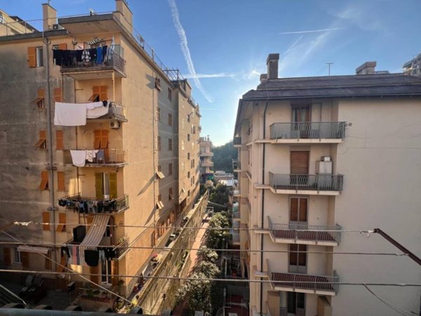 appartamento in vendita a Genova in zona Quezzi