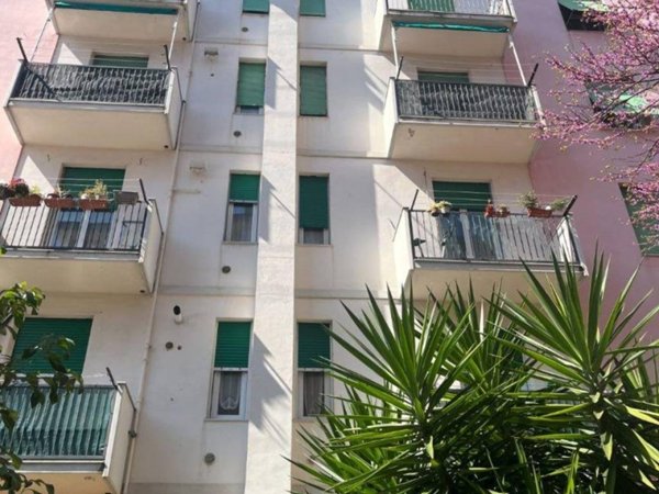 appartamento in vendita a Genova in zona Sestri Ponente