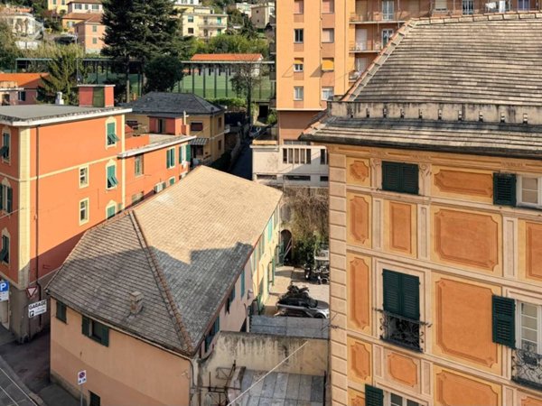 appartamento in vendita a Genova in zona Bolzaneto