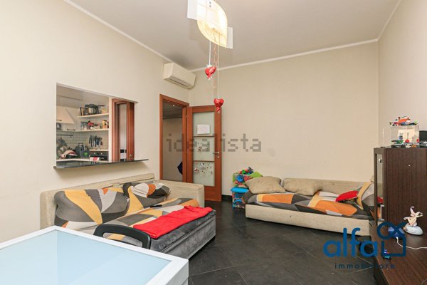 appartamento in vendita a Genova in zona Rivarolo