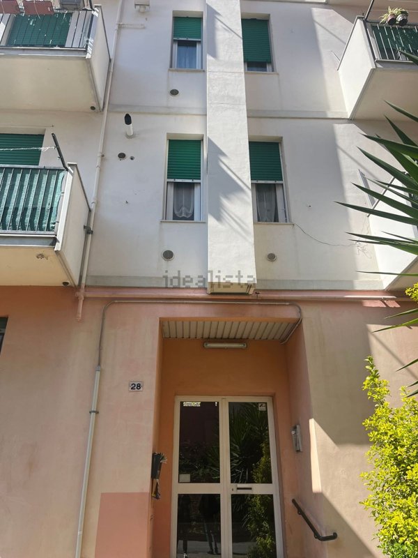 appartamento in vendita a Genova in zona Sestri Ponente