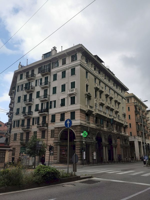 appartamento in vendita a Genova in zona Sampierdarena