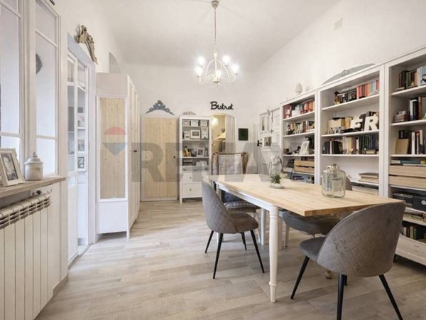 appartamento in vendita a Genova in zona Sestri Ponente