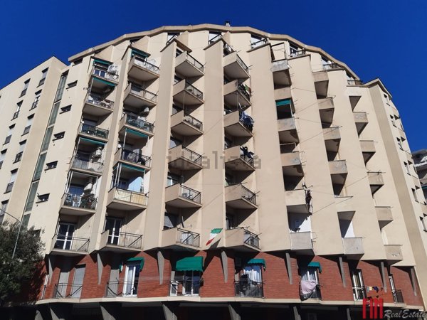 appartamento in vendita a Genova in zona Sestri Ponente
