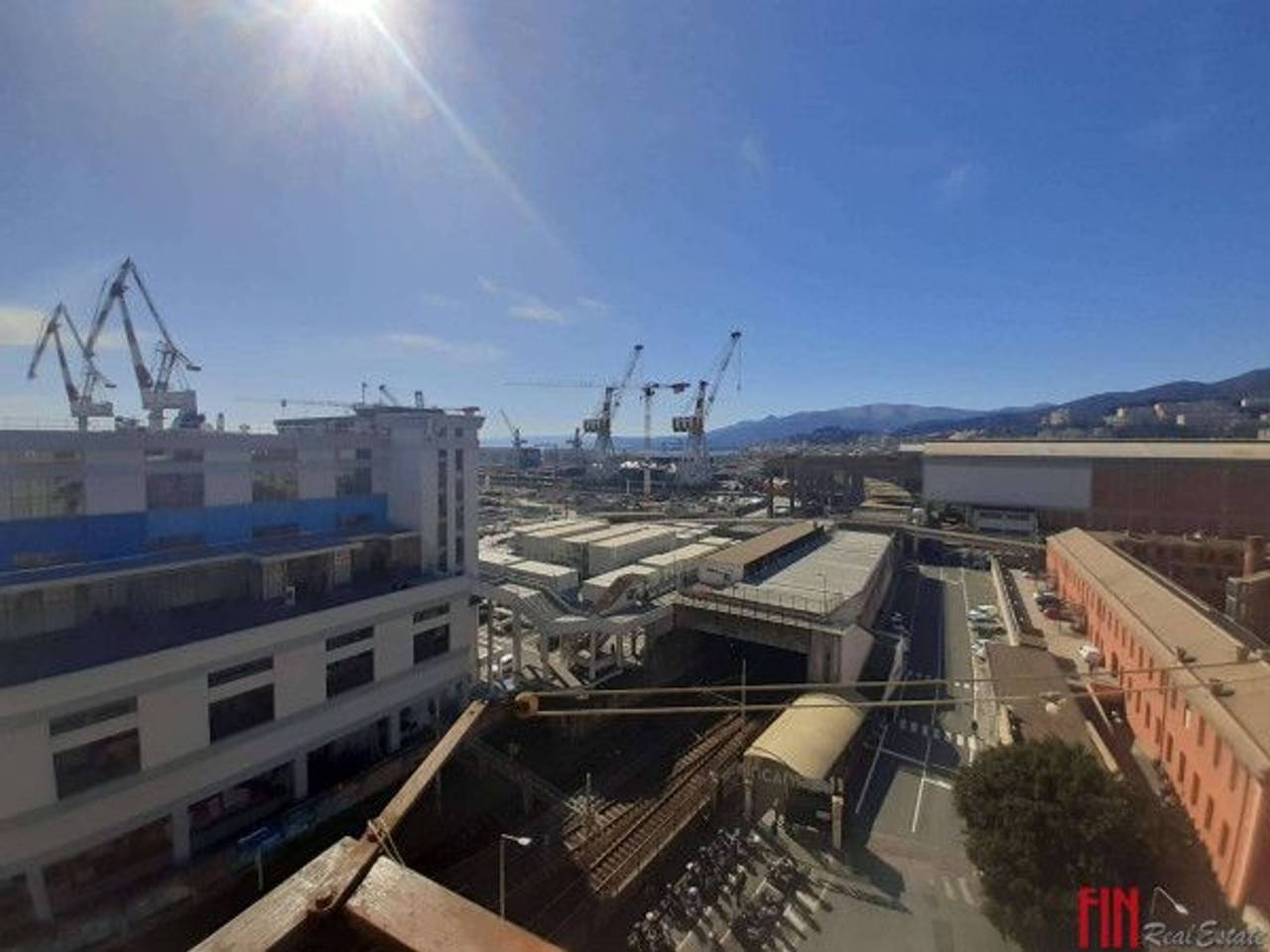 appartamento in vendita a Genova in zona Sestri Ponente